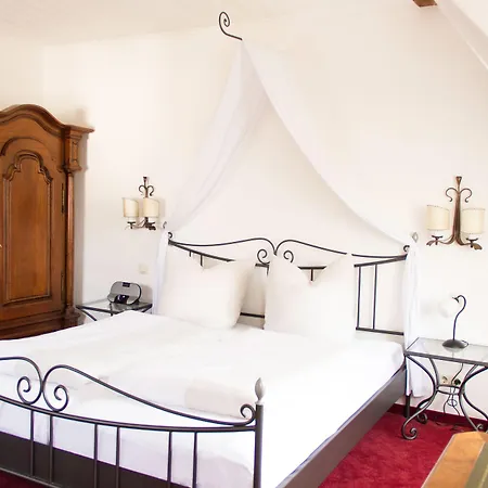 Laimer Hof Am Schloss Nymphenburg Szálloda 3*