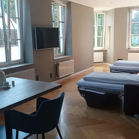 Laimer Hof Am Schloss Nymphenburg Otel Münih