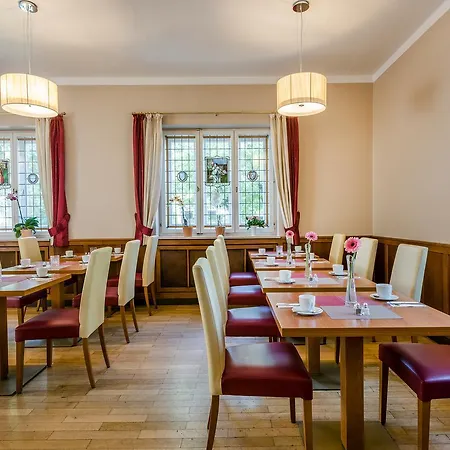 Hotel Laimer Hof Am Schloss Nymphenburg Munich