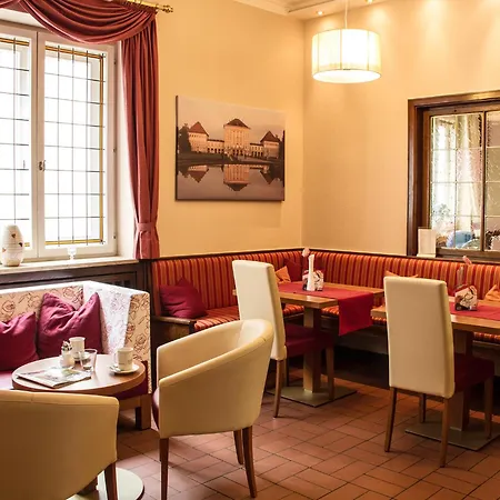 Otel Laimer Hof Am Schloss Nymphenburg 3*