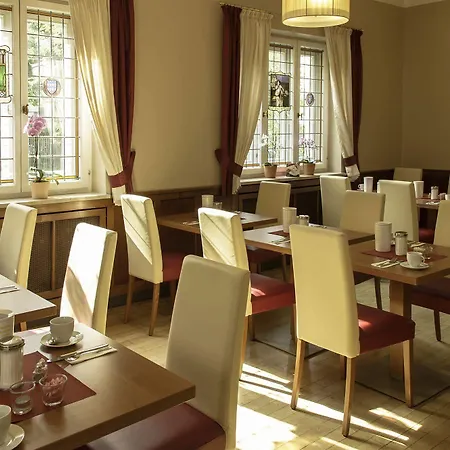 Laimer Hof Am Schloss Nymphenburg 3*