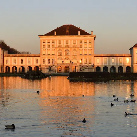 Laimer Hof Am Schloss Nymphenburg מלון